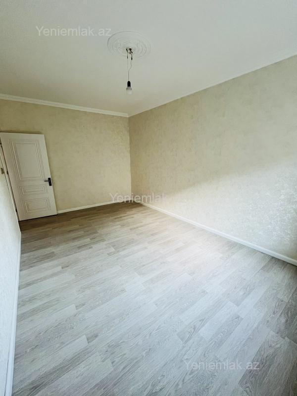 8-ci kilometrdə 2 otaqlı köhnə tikili mənzil satılır, 60 m², 183 000 AZN, şəkil 5 / 9