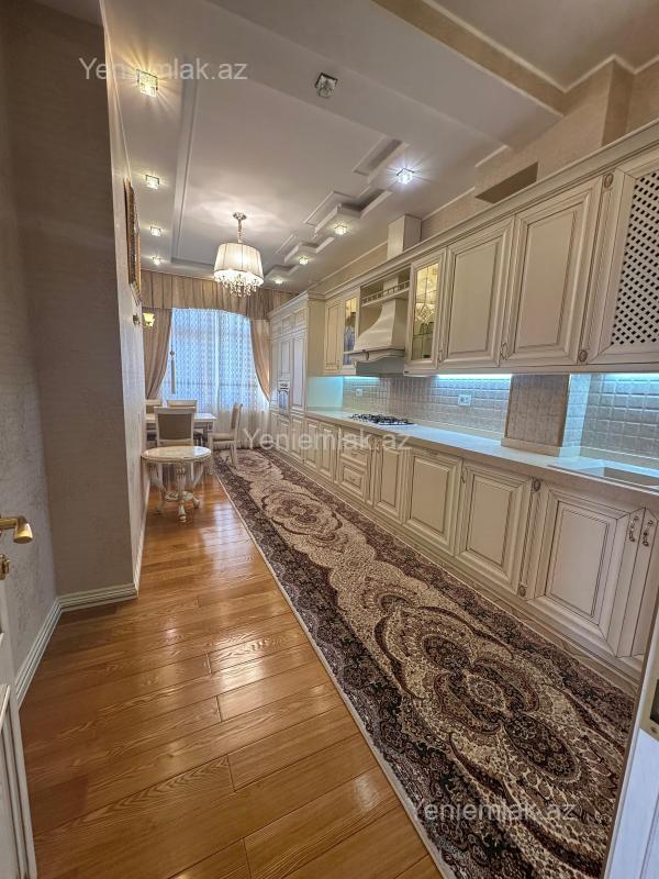 28 Mayda 6 otaqlı yeni tikili mənzil satılır, 250 m², 885 000 AZN, şəkil 5 / 12