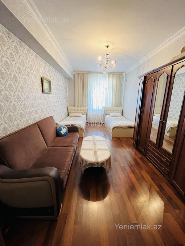 8-ci kilometrdə 3 otaqlı yeni tikili mənzil satılır, 130 m², 245 000 AZN, şəkil 5 / 10