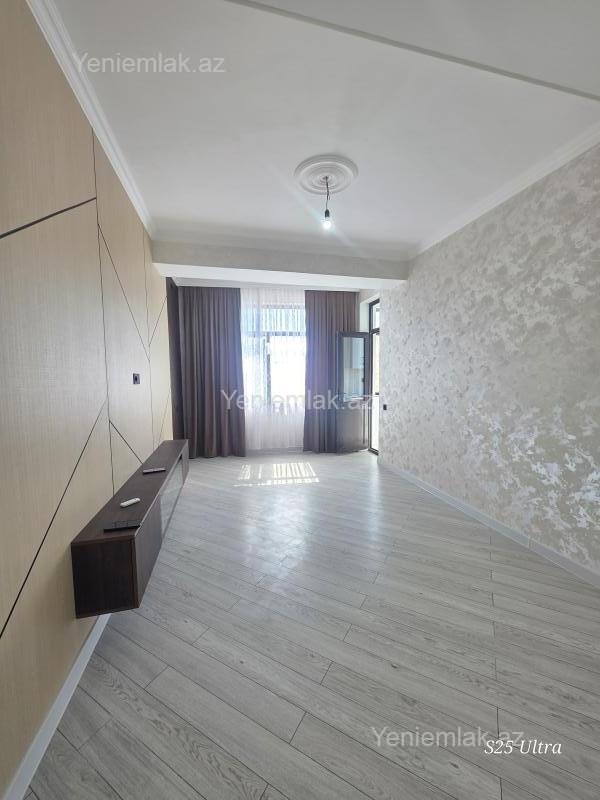 Bina evi menzil Satılır Sumqayıt Sumqayıt Bulvarı Sumqayıt şəhər bulvarda 2 otaq 56 kvm,12/9 tam təmirli 2 balkonu, 2 l