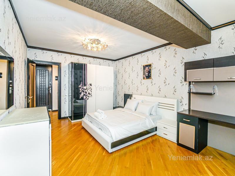 3 otaqlı Bina evi menzil, Səbail rayonu, Bakı