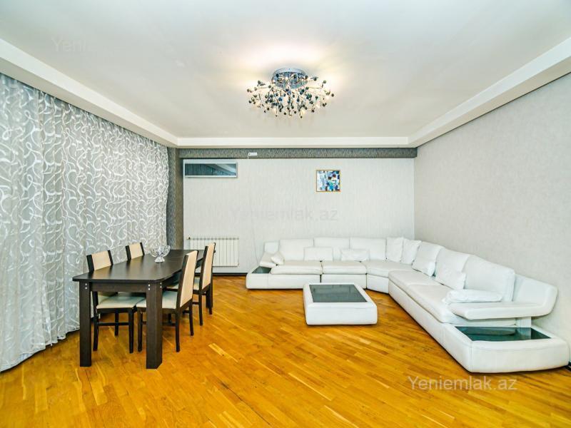 3 otaqlı Bina evi menzil, Səbail rayonu, Bakı