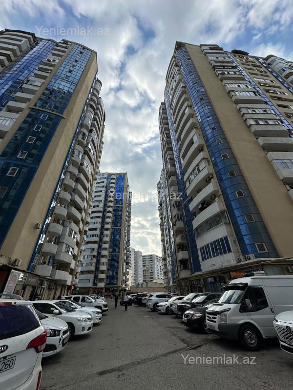 3-комн. · 90 m²