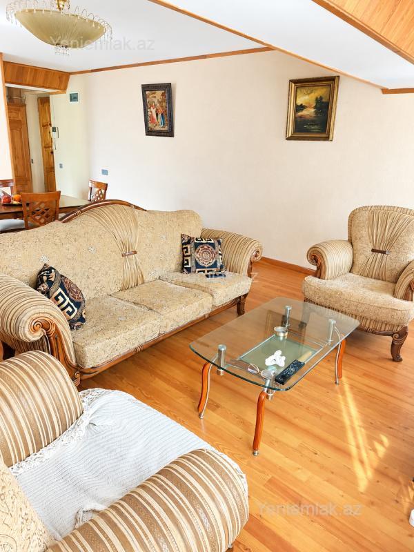 3 rooms · 70 m² · floor 9/10, 28 May