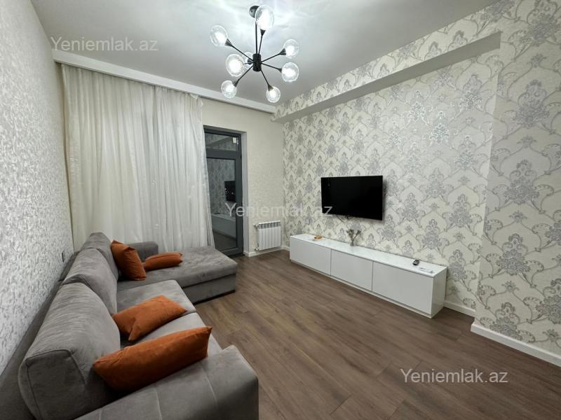 2 otaq · 65 m² · 10/20 mərtəbə, Ağ şəhər