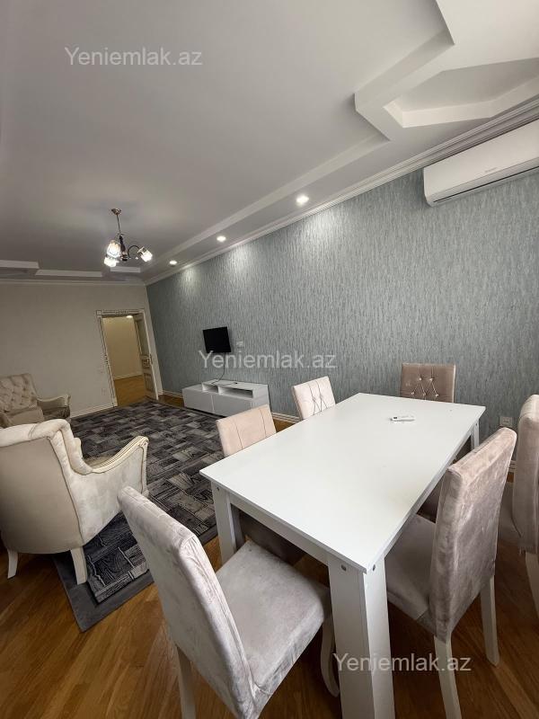 İnşaatçılarda 4 otaqlı yeni tikili mənzil kirayə verilir, 150 m², 899 AZN/ay, şəkil 2 / 12