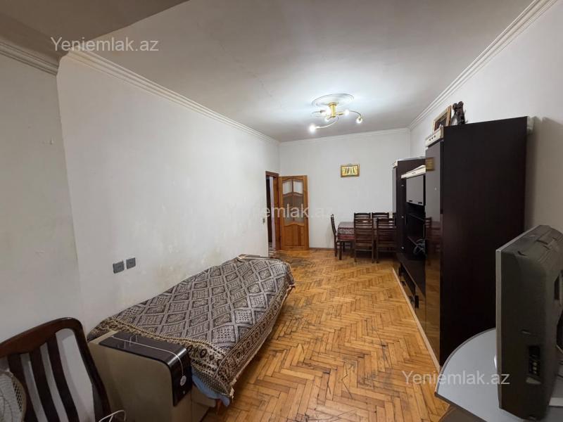 3-room old-build apartment for sale in Xalqlar Dostluğu, 75 m², 160 000 AZN, photo 3 / 12