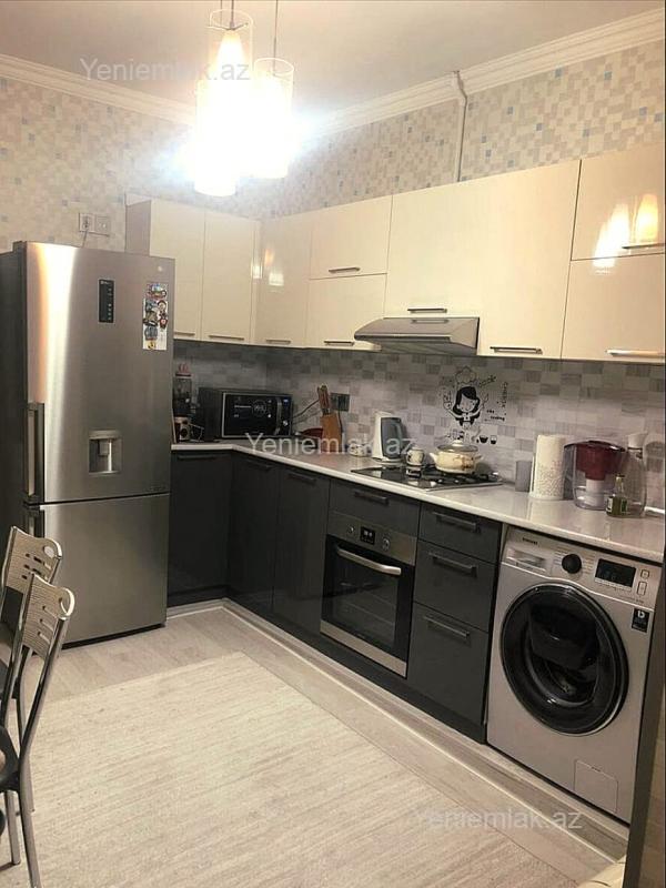 Qaraçuxurda 2 otaqlı köhnə tikili mənzil satılır, 64 m², 135 000 AZN, şəkil 2 / 7