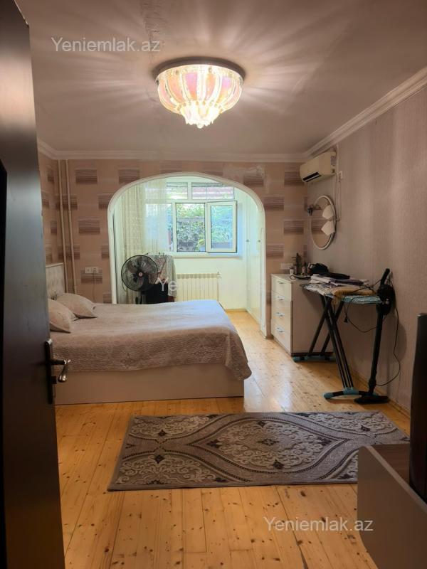 4-room old-build apartment for sale in İnşaatçılar, 90 m², 240 000 AZN, photo 5 / 11