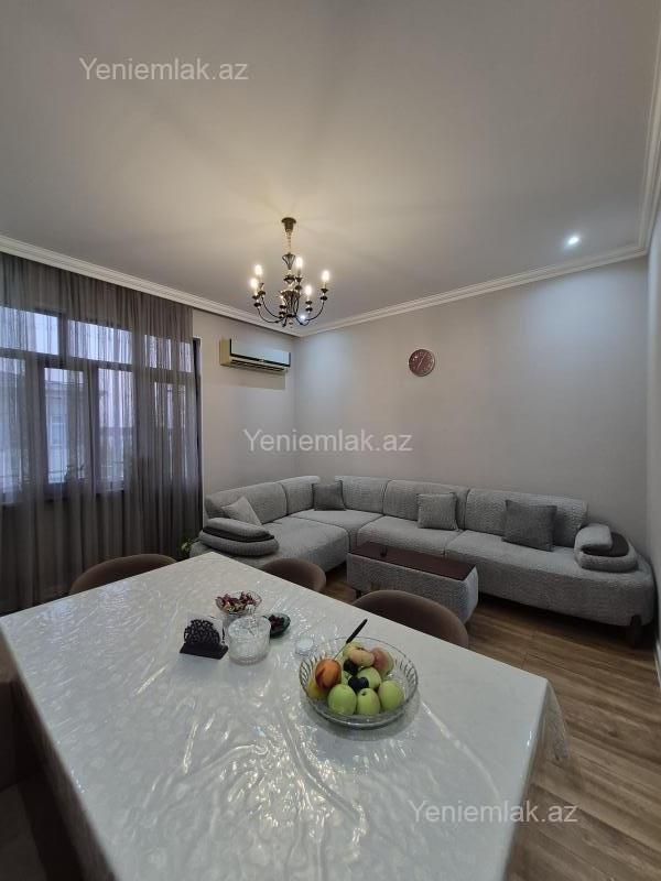 Bina evi menzil Satılır Sumqayıt 26-cı məhəllə Sumqayıt ş. 26-cı məhəllə 4/4-də 2 otaq+25 kvm artırma ilə 3 otağa düzəl