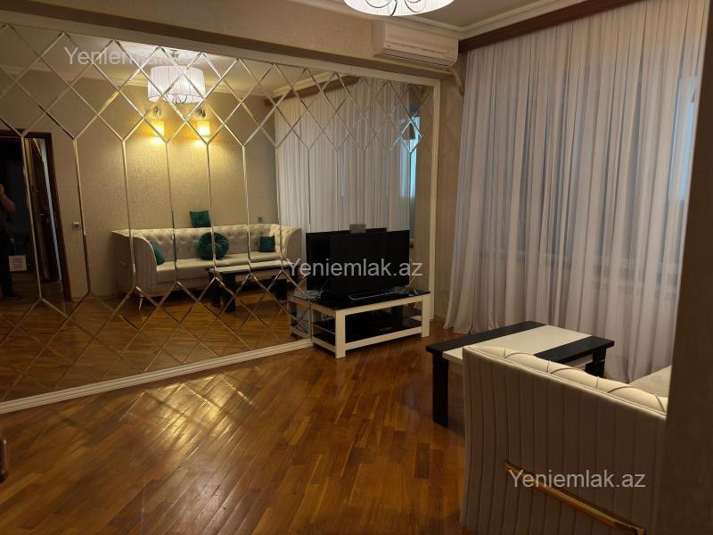 Bina evi menzil Kirayə Bakı Səbail rayonu Bayıl qəs. KİRAYƏ EV VERİLİR Bayıl parkının yaxınlığında, Mangal Steak Hous