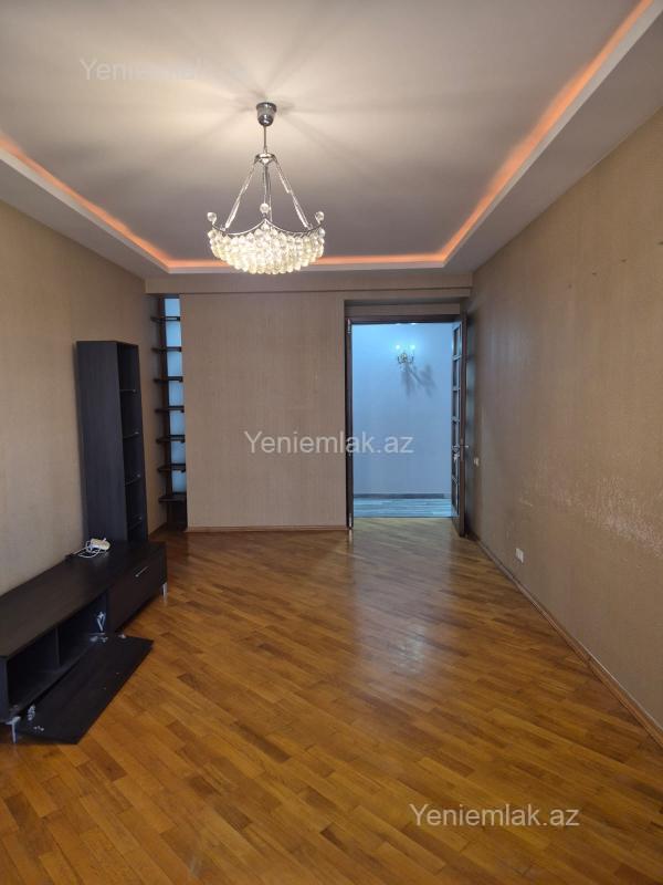 Bina evi menzil Satılır Bakı Nəsimi rayonu 28 May metrosuna yaxın — İrəli Qaşqay küçəsi 28 May metro stansiyasına ya