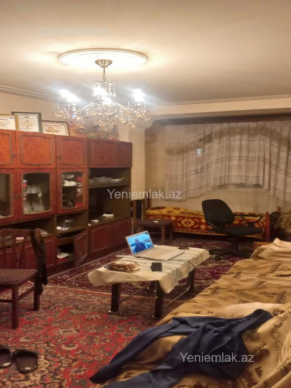 Bina evi menzil Satılır Xırdalan ş. Xırdalanda Heydər parkının və təzə bazarın yaxınlıqında yerləşən 5 mərtəbəli Lenin