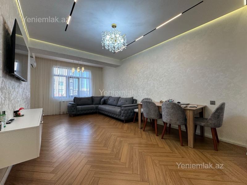 Bina evi menzil Satılır Bakı Nizami rayonu Neftçilər metrosuna piyada məsafədə, 2 otaqlı düzəlmə əşyalı və tam təmirli