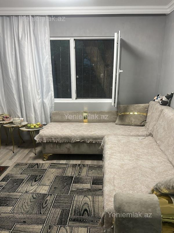 Bina evi menzil Satılır Bakı Səbail rayonu Badamdar qəs. Badamdar qəsəbəsi İqor Ağayev kücəsində Spar Marketin yaxınlığı