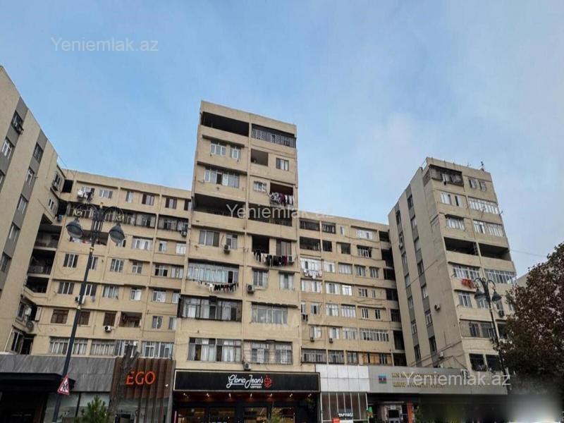 Bina evi menzil Satılır Bakı Nərimanov rayonu ? Azadlıqda 3 otaqlı mənzil satılır! ? 47 nömrəli məktəbin yanında, ço