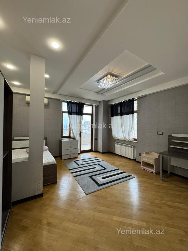 4 otaqlı mənzil, 212 m², Elmlər Akademiyası, 590 000 AZN