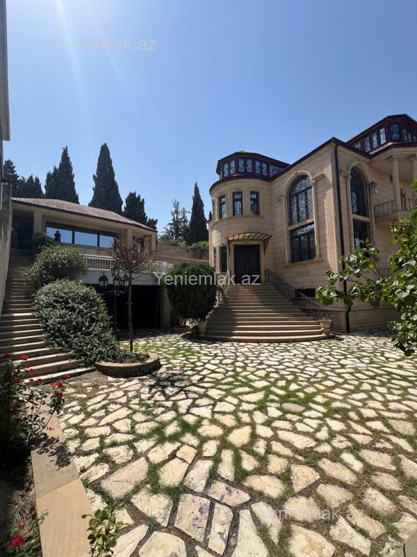 9 otaq · 380 m² · 3/3 mərtəbə, Bakıxanov