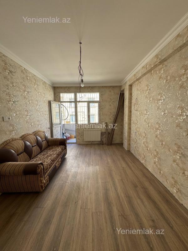 3-комнатная квартира, 83 м², Qurtuluş 93, 106 000 AZN