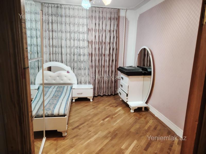 Yeni Yasamalda 4 otaqlı köhnə tikili mənzil kirayə verilir, 111 m², 800 AZN/ay, şəkil 2 / 12