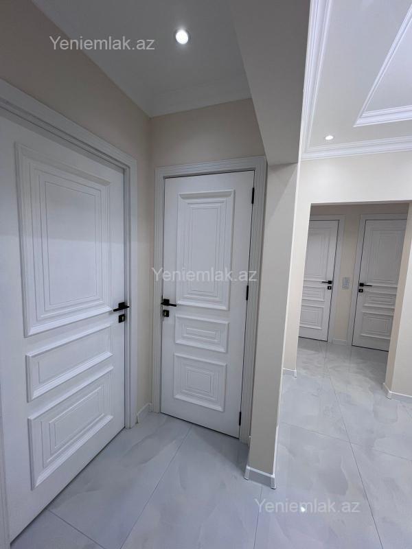 8-ci kilometrdə 4 otaqlı köhnə tikili mənzil satılır, 105 m², 245 000 AZN, şəkil 3 / 12