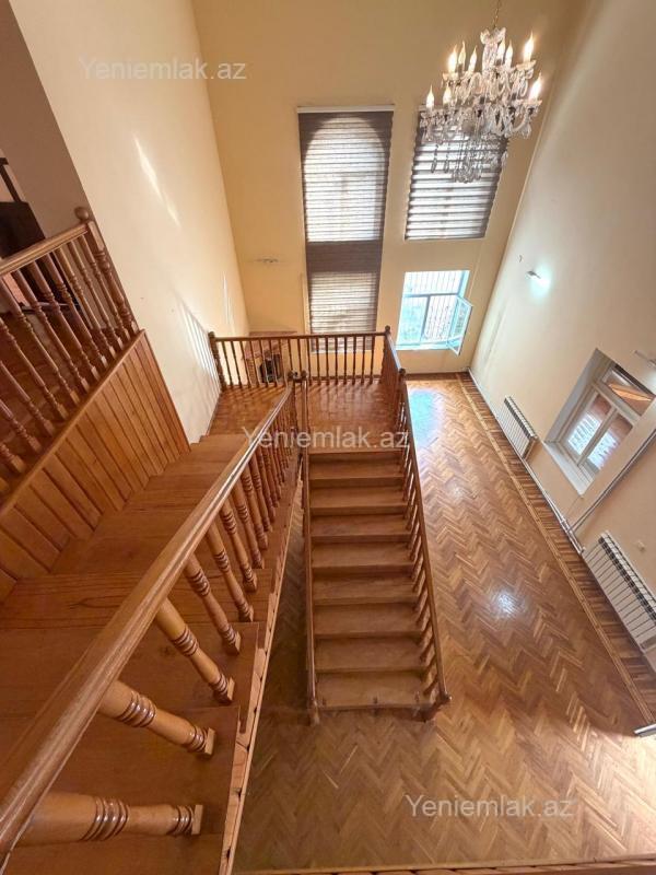 10 otaqlı Həyət evi / Villa, Səbail rayonu, Bakı