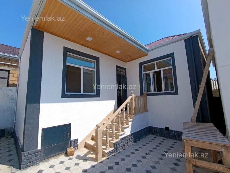 Həyət evi / Villa Satılır Abşeron Məhəmmədli Ev Məmmədli qəsəbəsində, əsas yola yaxın məsafədə yerləşir. Kürsülü, qoşa