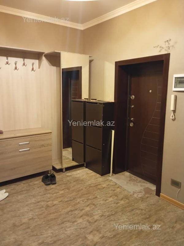 Bina evi menzil Kirayə Sumqayıt 3-cü mikrorayon Yalnız ailəli şəxslərə. Ev tam təmirlidir və tam əşyalı kirayə verilir