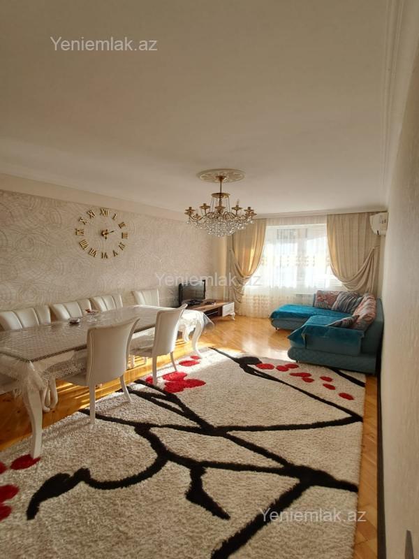 Bina evi menzil Satılır Bakı Yasamal rayonu 3 ot.20/17 mər.72 kv. Y.Yasamal q. 77 nömrəli avtobus daya-na yaxin. 2 otaq