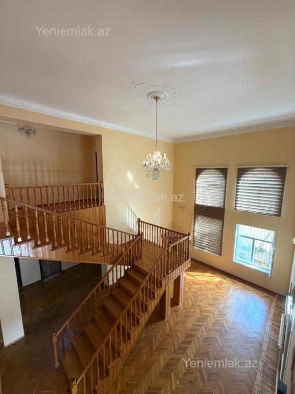 10 otaqlı Həyət evi / Villa, Səbail rayonu, Bakı