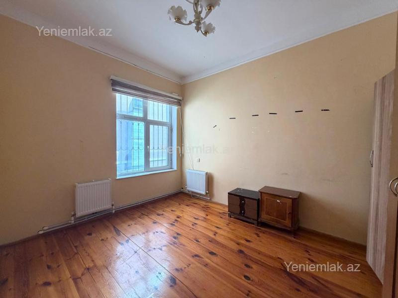 10 otaqlı Həyət evi / Villa, Səbail rayonu, Bakı