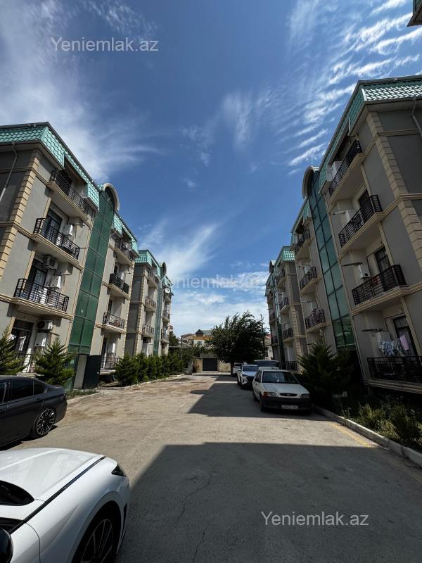 Bina evi menzil Satılır Abşeron Masazır Masazır qəsəbəsi əsas yola yaxın ümumi sahəsi 59 kv m olan 2 otaqlı təmirli mən
