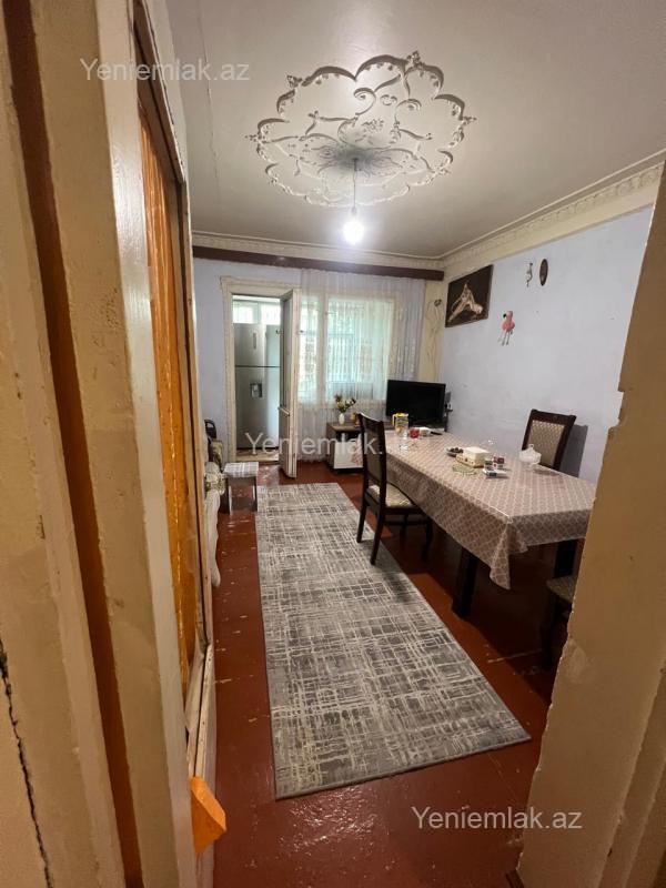 Bina evi menzil Satılır Sumqayıt 11-ci mikrorayon Sumqayıt şəhəri 11 m/rayon 5 mərtəbəli binanın 1 mərtəbəsində yerləşə