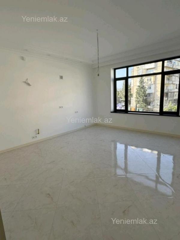 6 otaqlı Həyət evi / Villa, Xətai rayonu, Bakı