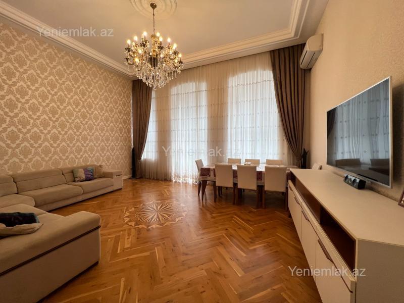 4 otaqlı Bina evi menzil, Səbail rayonu, Bakı