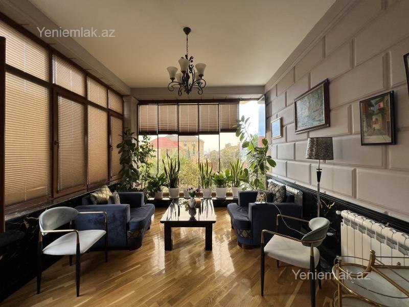 7 otaqlı Həyət evi / Villa, Səbail rayonu, Bakı