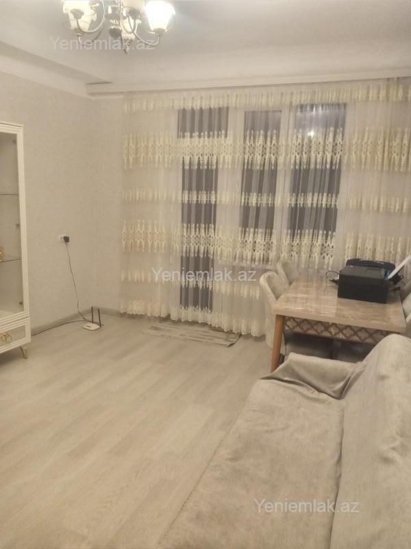 Bina evi menzil Satılır Sumqayıt 5-ci mikrorayon Sumqayit seh. 5-ci mkr. 5/4 3 otaqli menzil satilir. Gurcu layi