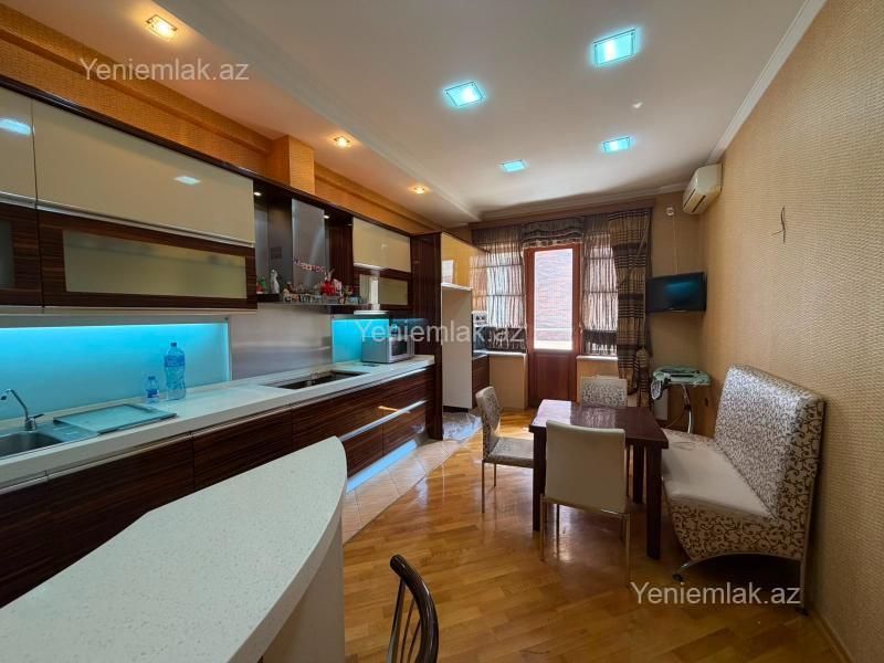 3 otaqlı Bina evi menzil, Xətai rayonu, Bakı