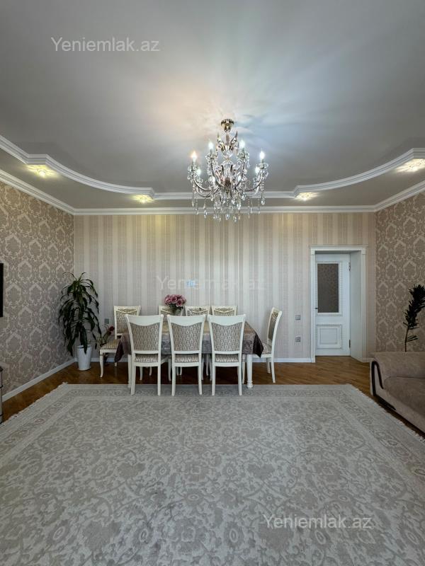 Bina evi menzil Satılır Bakı Yasamal rayonu Yasamal rayon, Main Yaşayış kompleksində 2 otaqlı, 105 kv, 22-nin 5--i əl