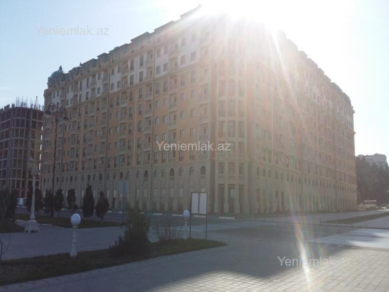 3 otaqlı Bina evi menzil, Sumqayıt Bulvarı, Sumqayıt