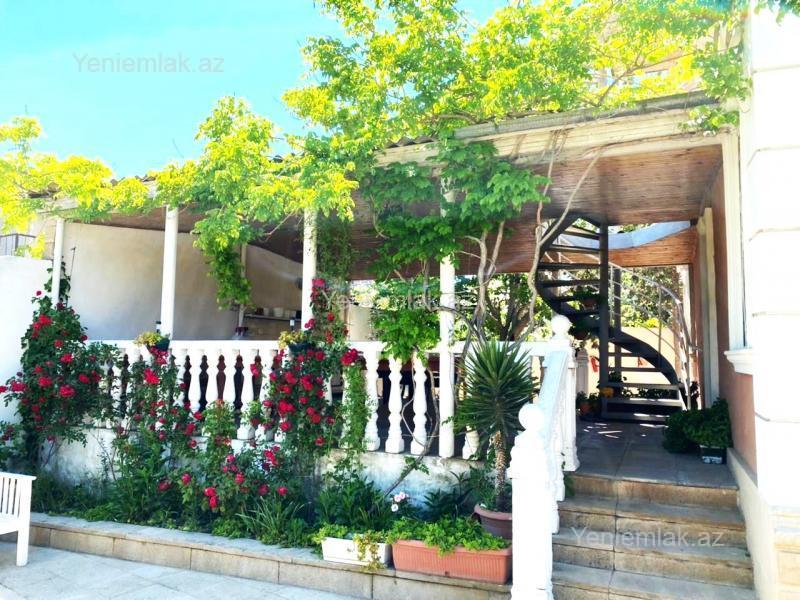 6 otaqlı Həyət evi / Villa, Suraxanı rayonu, Bakı