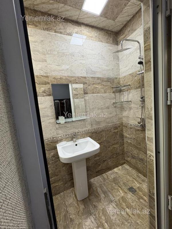 3 otaqlı Bina evi menzil, Səbail rayonu, Bakı