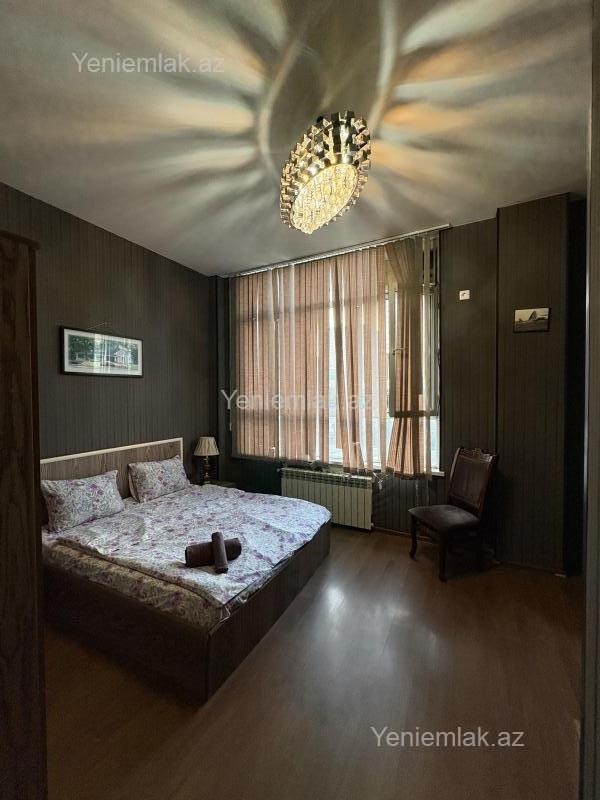 3 otaqlı Bina evi menzil, Səbail rayonu, Bakı
