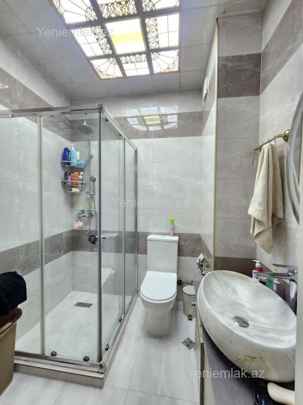 3 otaqlı Bina evi menzil, Sumqayıt Bulvarı, Sumqayıt