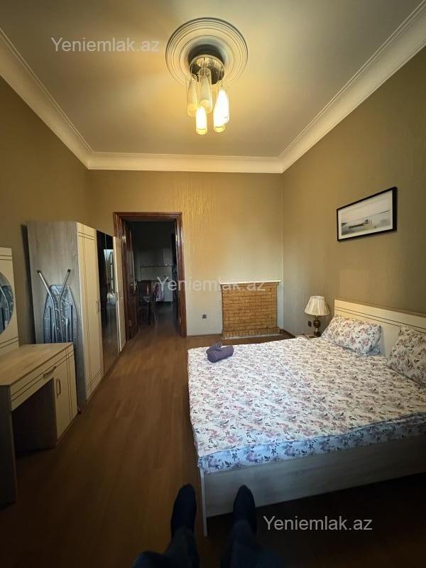 3 otaqlı Bina evi menzil, Səbail rayonu, Bakı
