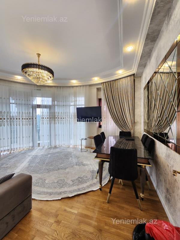 3 otaqlı Bina evi menzil, Sumqayıt Bulvarı, Sumqayıt
