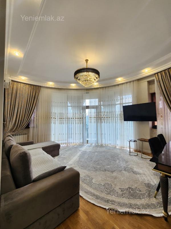 3 otaqlı Bina evi menzil, Sumqayıt Bulvarı, Sumqayıt
