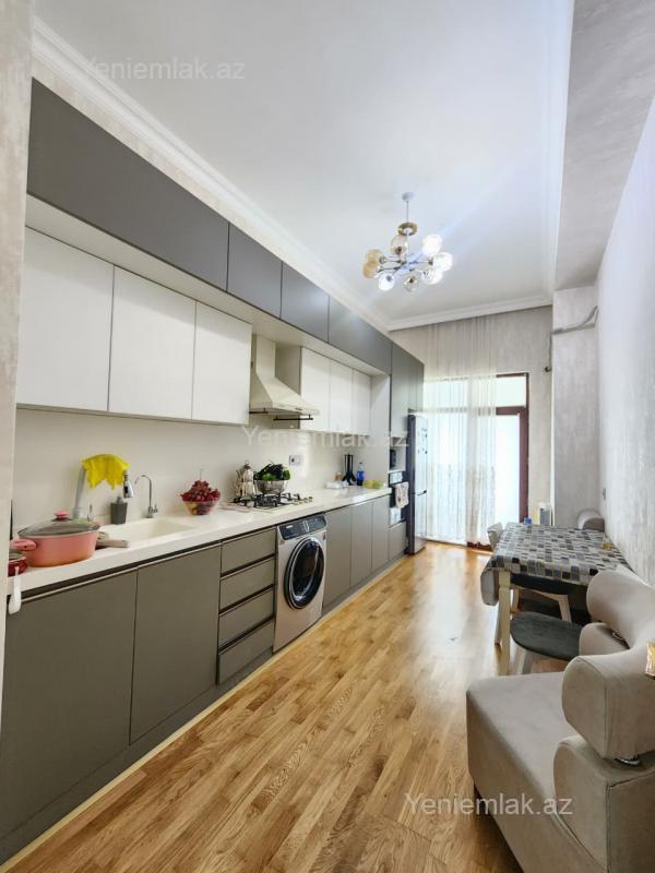3 otaqlı Bina evi menzil, Sumqayıt Bulvarı, Sumqayıt