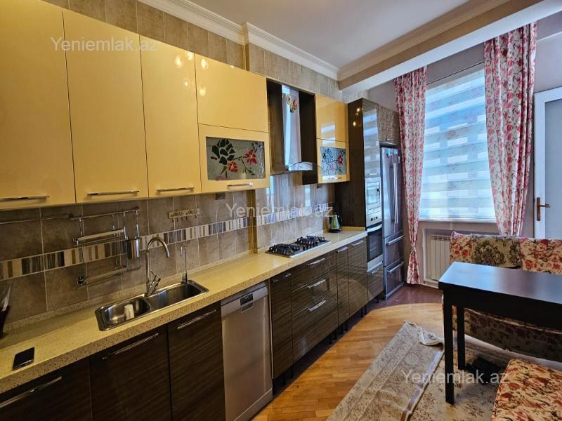 4 otaqlı Bina evi menzil, Yasamal rayonu, Bakı