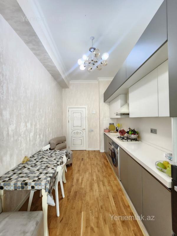 3 otaqlı Bina evi menzil, Sumqayıt Bulvarı, Sumqayıt